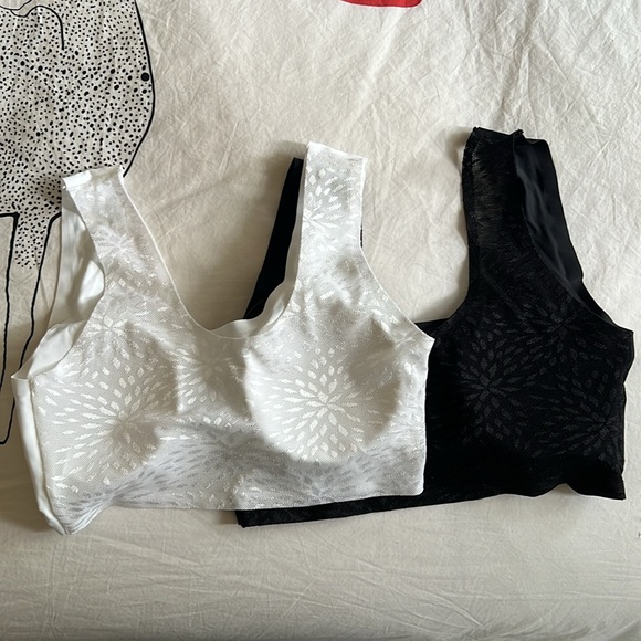 Cute little bralette duo - padded, with lace back - Picture 2 of 5